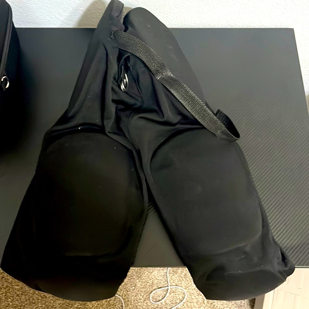 Black football pantss